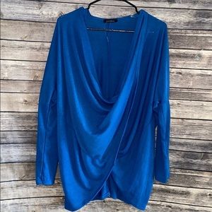 Caralase flattering top